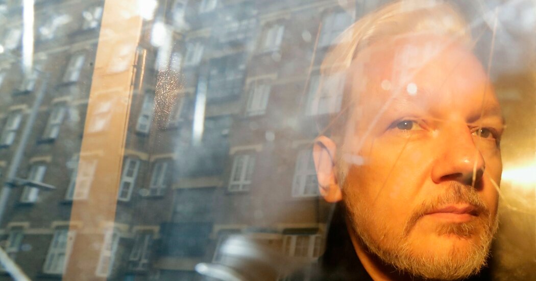 16uk Assange Zwgk Facebookjumbo.jpg